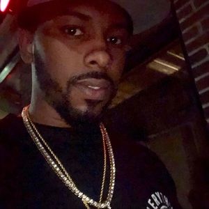 Meet your Posher, Leron